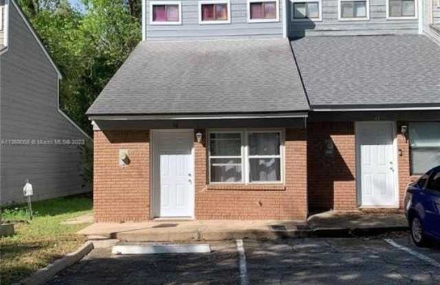 2100 Continental Avenue unit: 16 photos photos