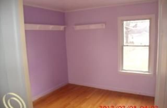 15720 Couzens Ave - 15720 Couzens Avenue, Eastpointe, MI 48021
