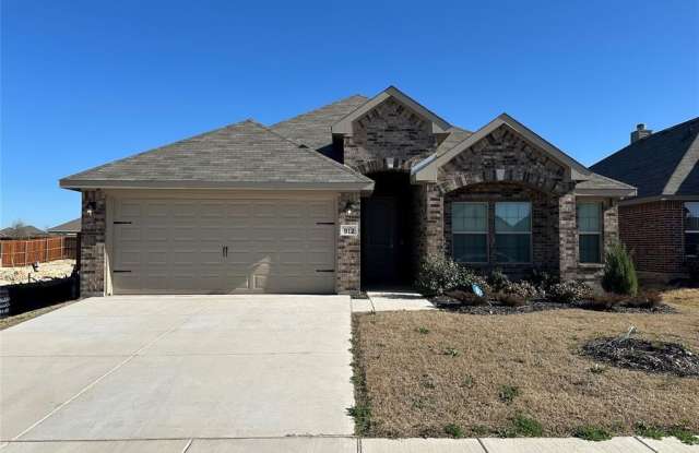 912 Madeline Lane - 912 Madeline Lane, Cleburne, TX 76033
