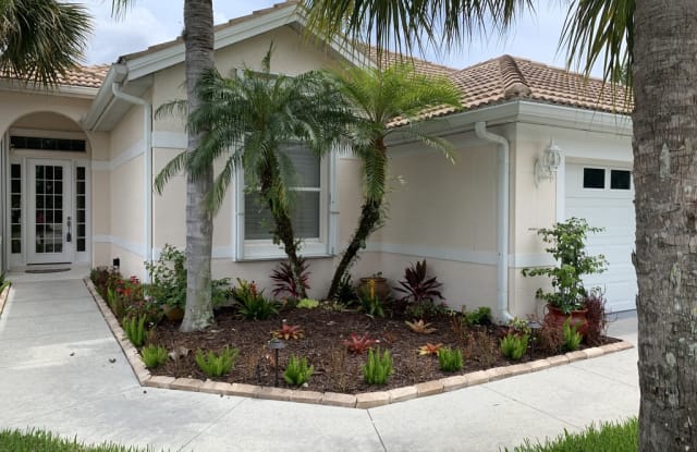 6247 Ashwood Ln Gallery 2