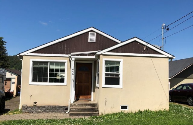1646 SE Hamilton St - 1646 Southeast Hamilton Street, Roseburg, OR 97470
