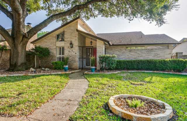 UPDATED 3-BEDROOM HOME IN WHISPERING OAKS - 11318 Whisper Willow Street, San Antonio, TX 78230