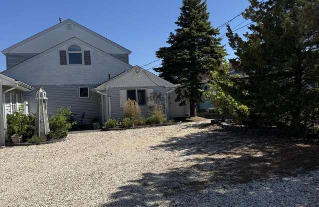 18 Dickman Drive - 18 Dickman Drive, Lavallette, NJ 08735