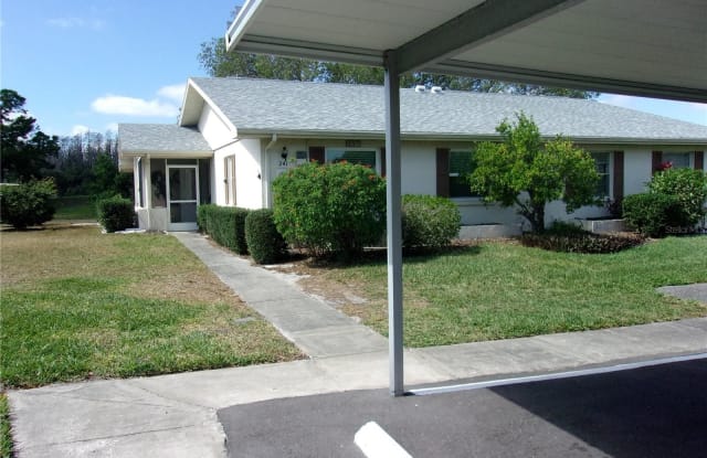 241 GLOUCESTER BOULEVARD - 241 Gloucester Boulevard, Sun City Center, FL 33573