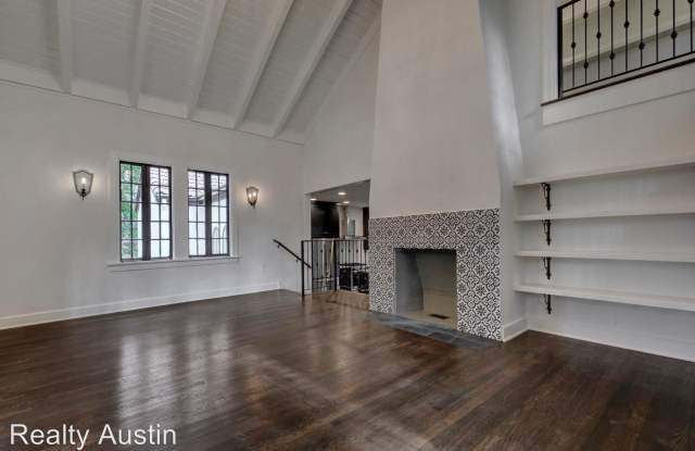 1208 West 22 1/2 Street Gallery 3