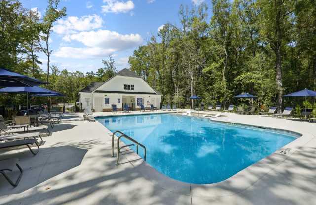 Creekside Gallery 2