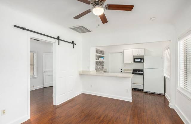 One Bedroom Single Family Home - Garfield District - First Month Free! photos photos One Bedroom Single Family Home - Garfield District - First Month Free! photos photos