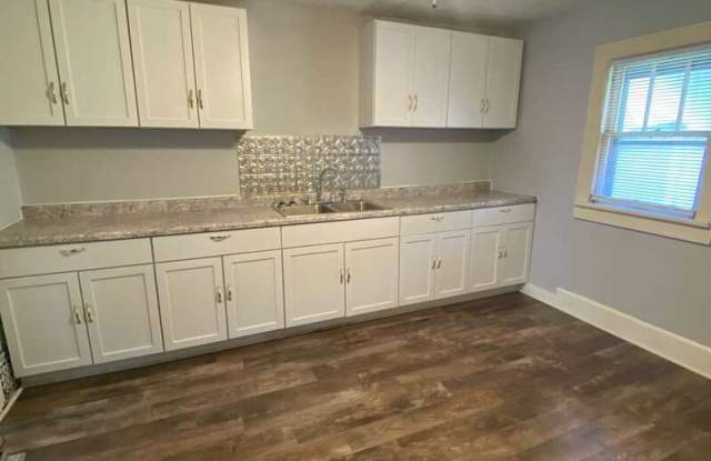 915 Stuart Street - Upper photos photos 915 Stuart Street - Upper photos photos