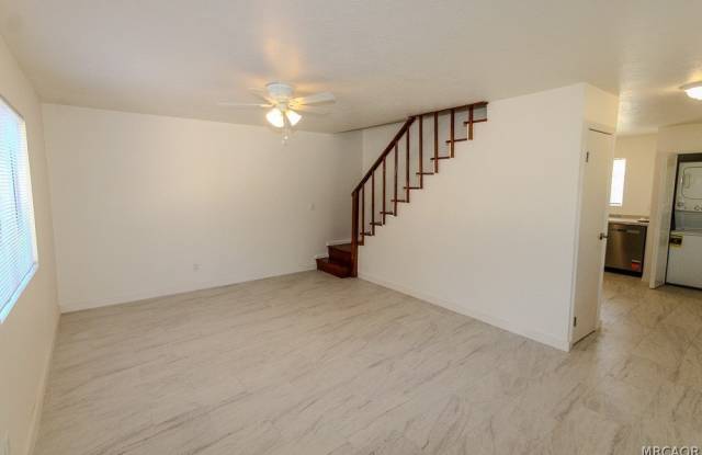 328 E Tiger Lily Drive Gallery 2