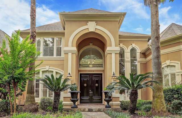13914 BARNHART Boulevard Gallery 4