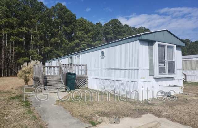 1021 Crystal Blvd - 1021 Crystal Boulevard, Pine Level, NC 27576 1021 Crystal Blvd - 1021 Crystal Boulevard, Pine Level, NC 27576