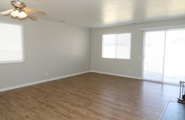 1559 W Avenue H4 Gallery 4