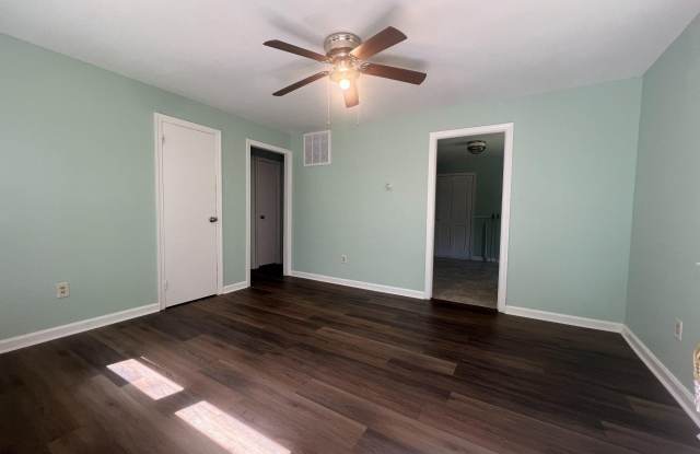 3520 LOREN Drive Gallery 4
