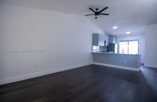 9952 Burl Way Gallery 4