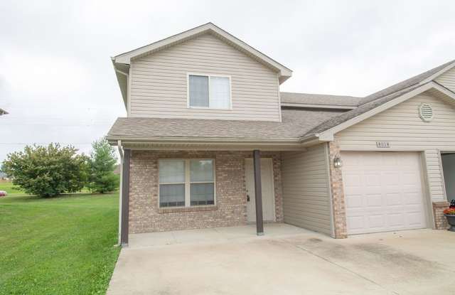 Vanderveen Duplex - 4014 Snowy Owl Drive, Columbia, MO 65202