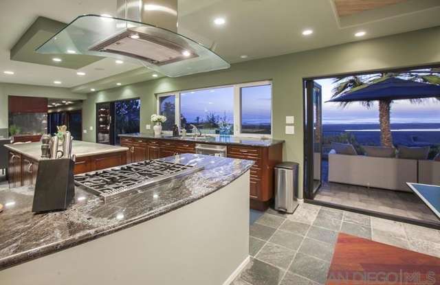 835 Seabright Ln - 835 Seabright Lane, Solana Beach, CA 92075