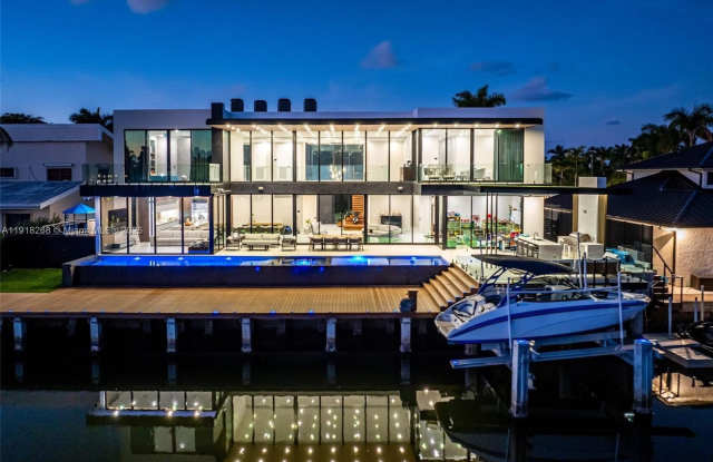 1102 Washington St photos photos