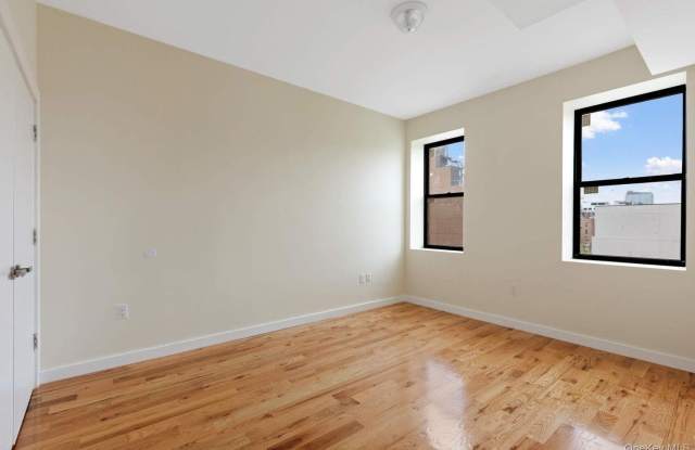 1107 ROGERS Avenue Gallery 2
