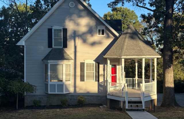 Freshly Renovated Dollhouse in Maryville!! photos photos Freshly Renovated Dollhouse in Maryville!! photos photos