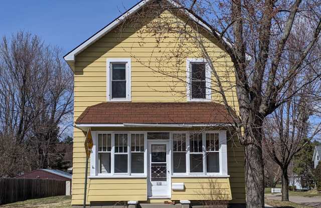 3 bed 2 bath single family home in Merrill! Deposit Special: Half off security deposit with a signed lease! - 112 East 4th Street, Merrill, WI 54452