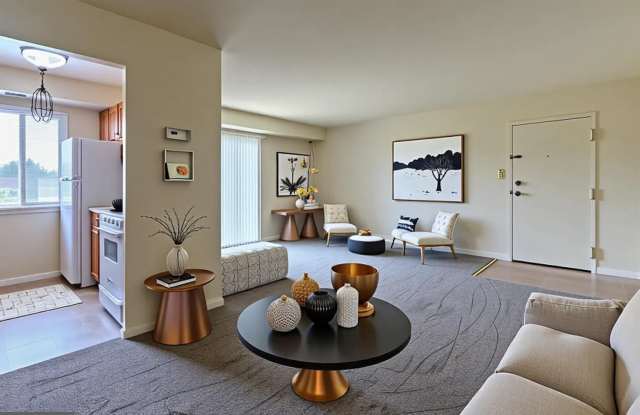 7407 ALVAH Avenue Gallery 4