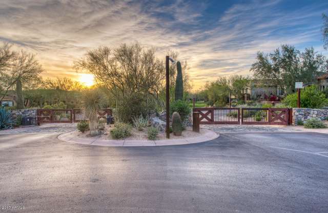 8867 E Mountain Spring Road Gallery 3