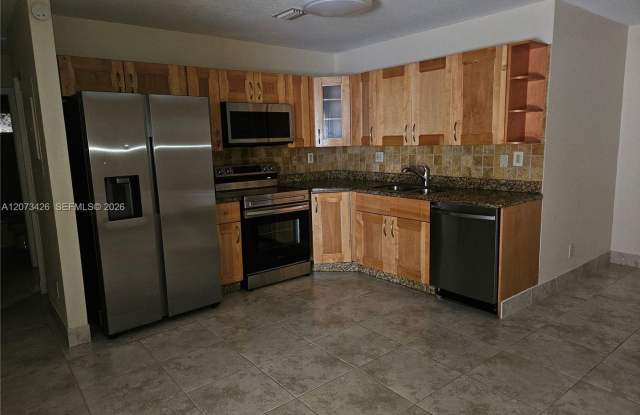 2500 NE 193rd Street 2502, North Miami Beach, FL 33180 - 2210 photos photos 2500 NE 193rd Street 2502, North Miami Beach, FL 33180 - 2210 photos photos