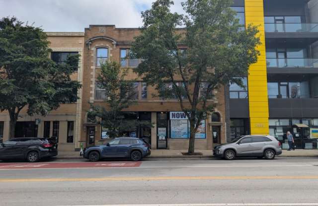 2333 W Chicago Avenue photos photos