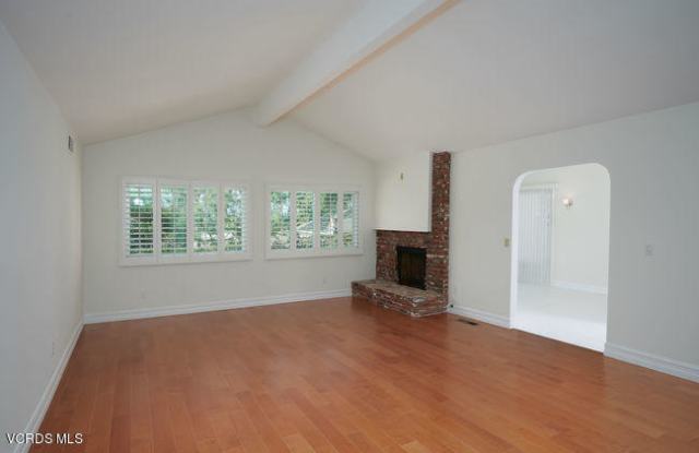 5561 Rainbow Crest Drive Gallery 3