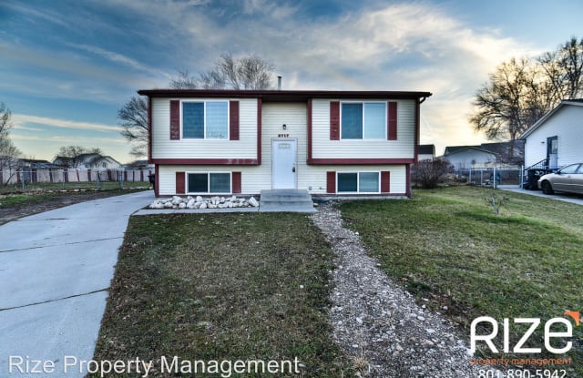 3717 S Buckaroo Cir - 3717 South Buckeroo Drive, Magna, UT 84044