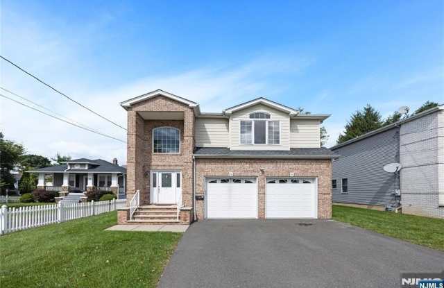 104 Larch Avenue Gallery 2