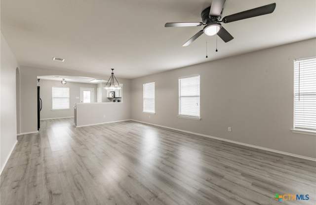 105 Pullman Place Gallery 4