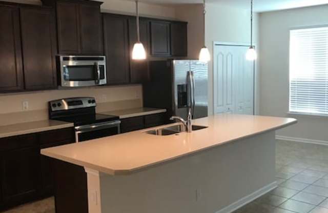 86051 Paris Place Gallery 2
