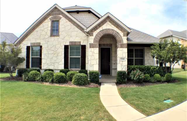 5208 Rowlett Creek Way Gallery 2