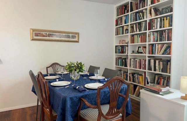 689 Fort Washington Avenue Gallery 2