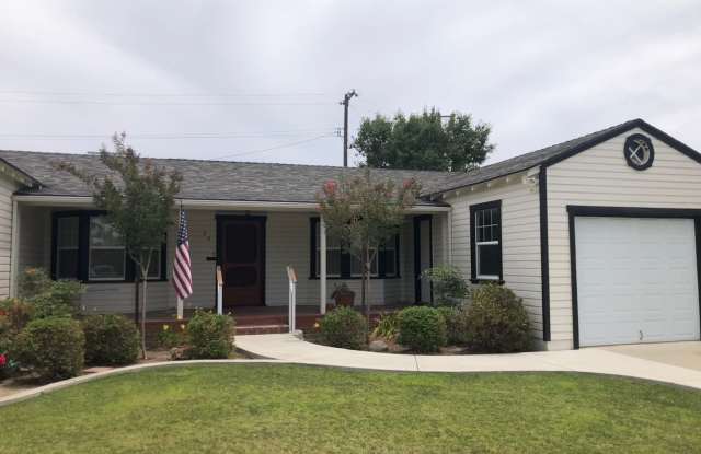 20 Follett St - 20 Follett Street, Lemoore, CA 93245