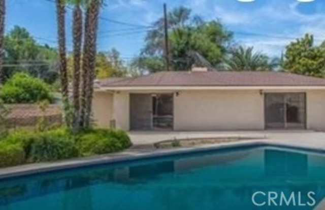 3870 El Hijo Street photos photos