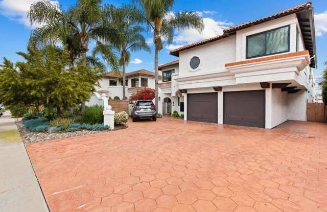 Charming 2BR Condo in North Park Gallery 1