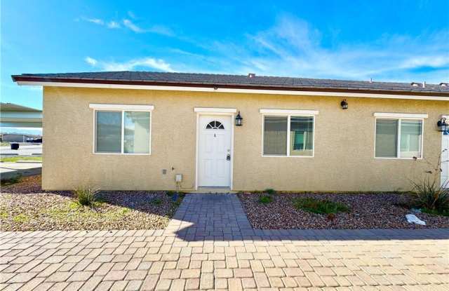 1370 Ogallala Street Gallery 2