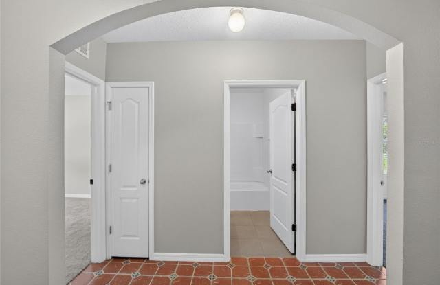 16441 TREASURE POINT Drive Gallery 3