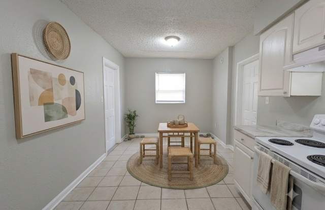 7704 N Taliaferro Ave Gallery 4