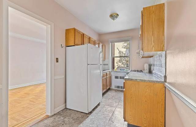 7901 35th Ave Apt 3H - 79-01 35th Avenue, Queens, NY 11372