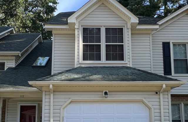 3-Bedroom, 2.5-Bath Townhome in Sought-After Grafton Woods photos photos