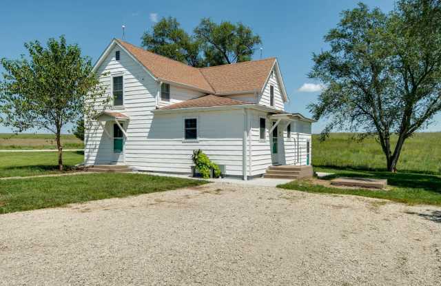 Country House in the Rock Creek School District - 3D Tour photos photos