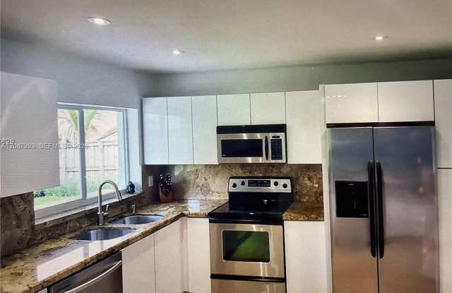 10900 SW 107th Avenue, Miami, FL 33176 - 3445 photos photos