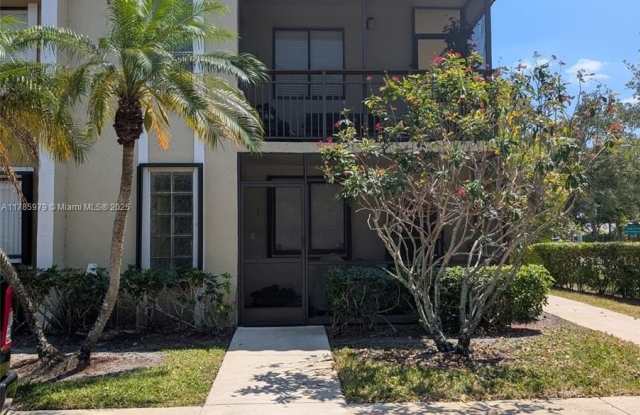 440 Lakeview Dr photos photos