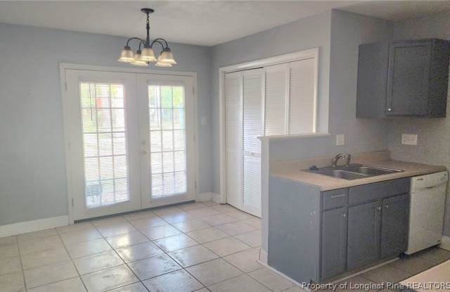 523 Crooked Creek Court Gallery 4