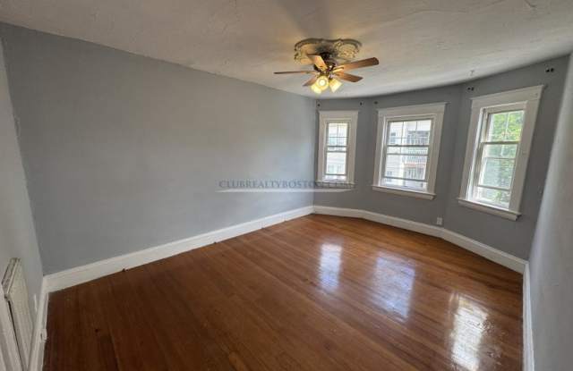 52 Montfern Ave. photos photos