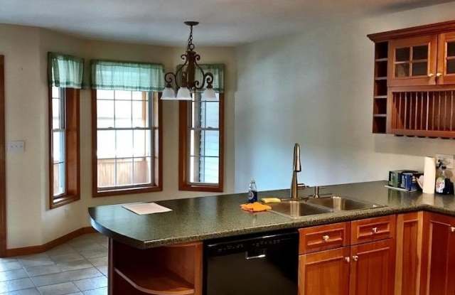20 Ledgewood Drive Gallery 4