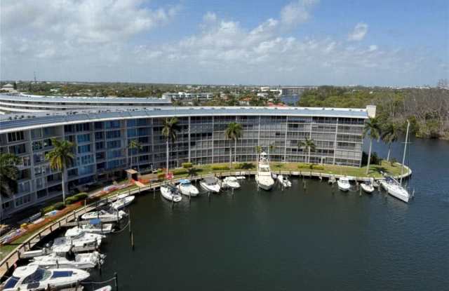 1523 East Hillsboro Boulevard - 1523 East Hillsboro Boulevard, Deerfield Beach, FL 33441